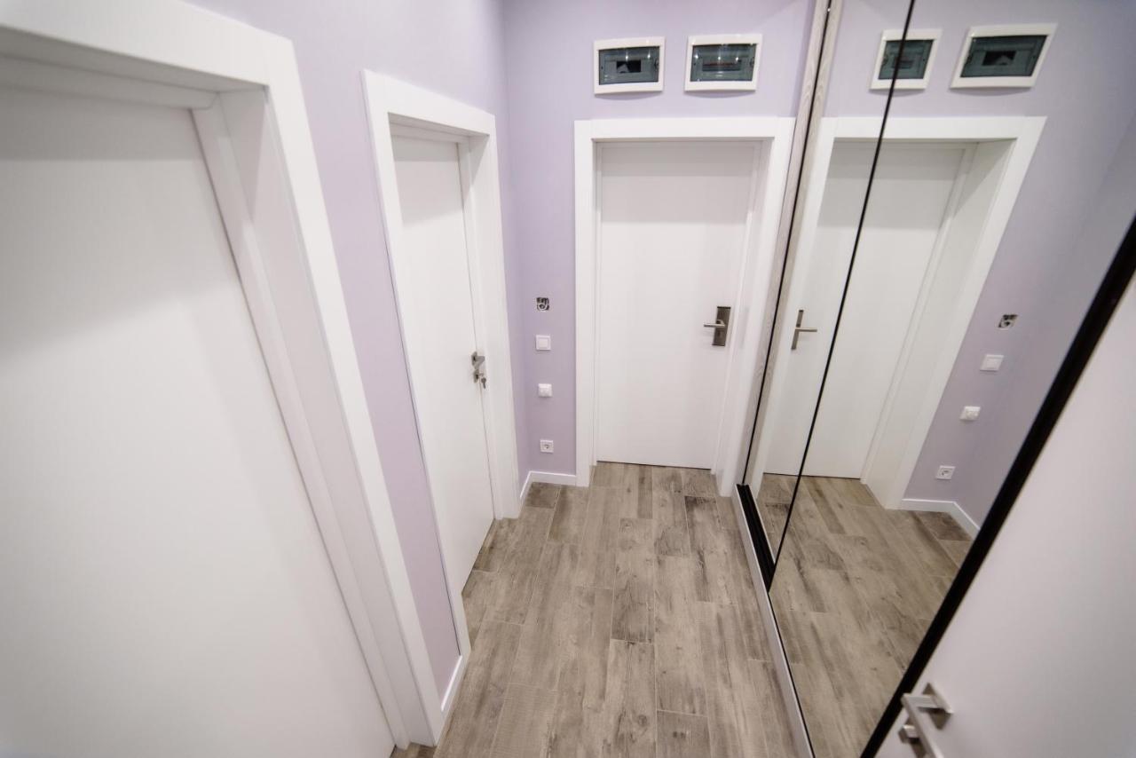 Університетська Вулиця Апартам Úzhgorod Exterior foto